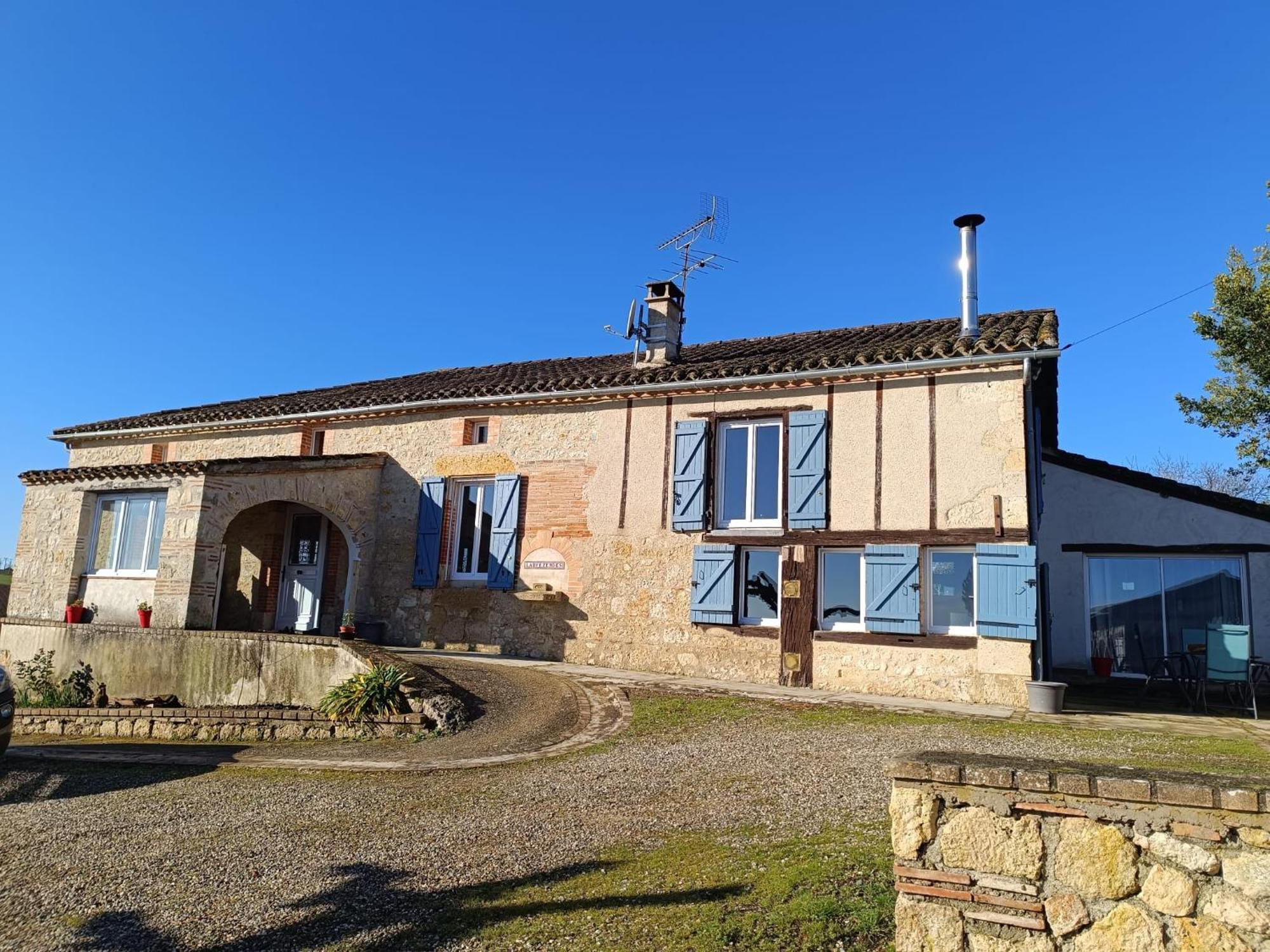 La Fezendes Bed & Breakfast Miradoux Exterior photo